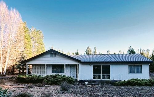 15845 Burgess Rd, La Pine, OR, 97739-9534 | Card Image
