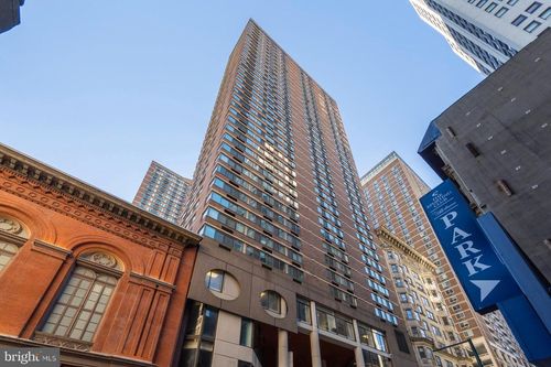 ofc-r4-1420 Locust St, Philadelphia, PA, 19102-4201 | Card Image