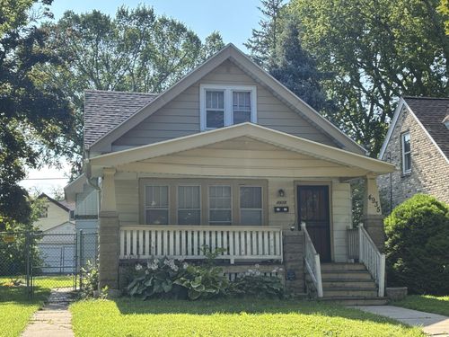 4935 N 36th St, Milwaukee, WI, 53209-5304 | Card Image