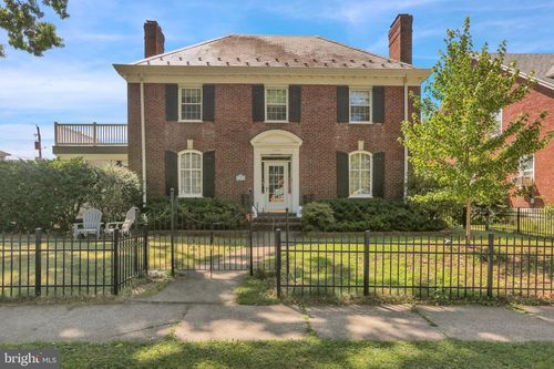1600 N 12th St, READING, PA, 19604-1715 | Card Image