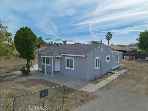  Marygold Avenue, Bloomington, CA, 92316 | Card Image