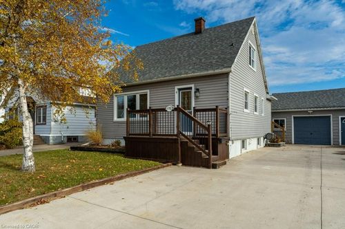 6782 Dorchester Rd, Niagara Falls, ON, L2G5T9 | Card Image