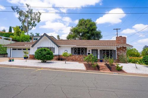 705 Beacon Pl, Escondido, CA, 92025-5101 | Card Image