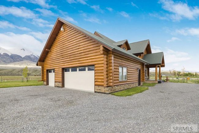 4550 N Us Highway 93, House other with 3 bedrooms, 3 bathrooms and 3 parking in Mackay ID | Image 4