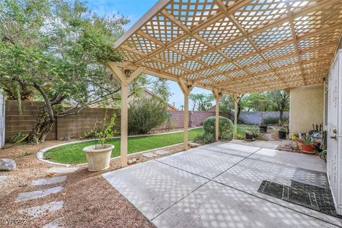 1078 Broomfield Dr, Henderson, NV, 89074-7849 | Card Image