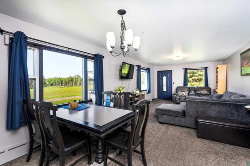960 Old North Shore Dr, Two Harbors, MN, 55616 | Card Image