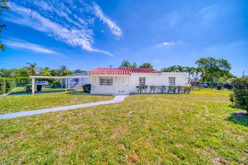 0-13005 Nw 8th Ave, North Miami, FL, 33168-2709 | Card Image