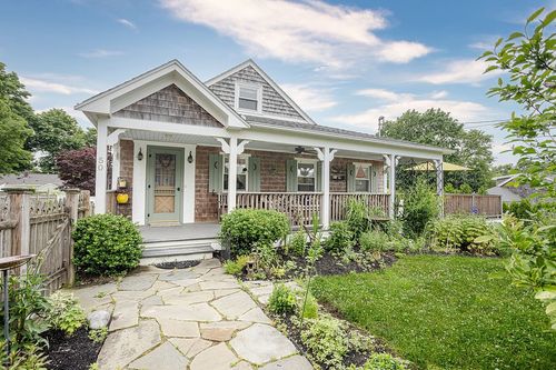 50 Cole St, Jamestown, RI, 02835-1326 | Card Image