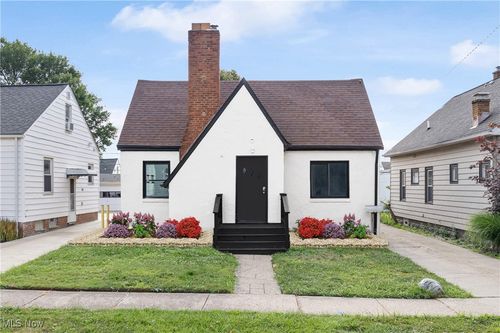 5244 W 49th St, Parma, OH, 44134-1020 | Card Image