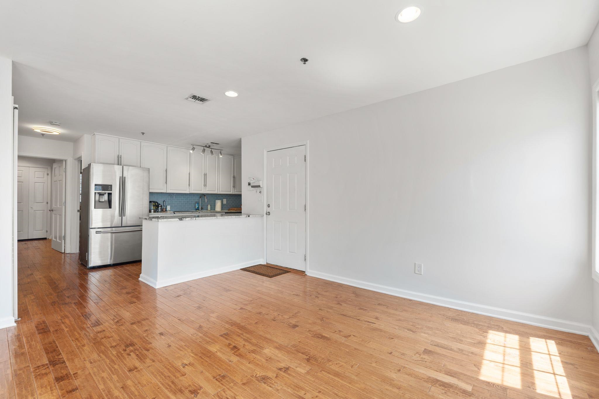 Residential in JC, Downtown 5