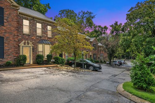 2016 Stokes Ln, Nashville, TN, 37215-1520 | Card Image