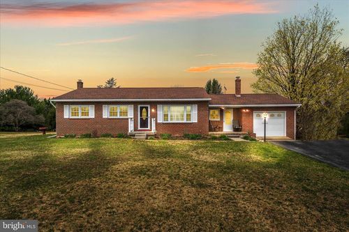 1635 Fairview Dr, BERKELEY SPRINGS, WV, 25411-4180 | Card Image