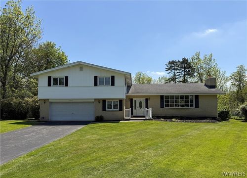 4858 Smiley Ter, Clarence, NY, 14031-1516 | Card Image
