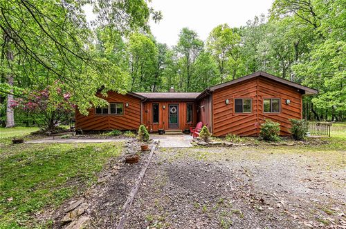 120 Fox Rd, Loyalhanna, PA, 15681-2412 | Card Image
