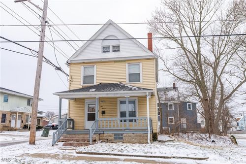 900 4th St Sw, Canton, OH, 44707-4682 | Card Image