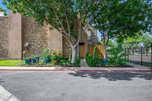 apt-101-1106 Country Club Ln, Fort Worth, TX, 76112-1828 | Card Image