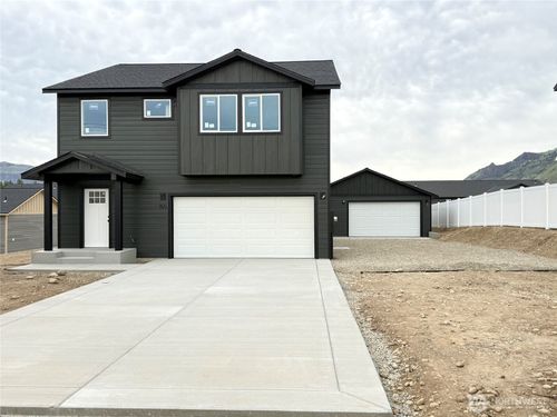 150 Juanita Way, Malaga, WA, 98828-2102 | Card Image