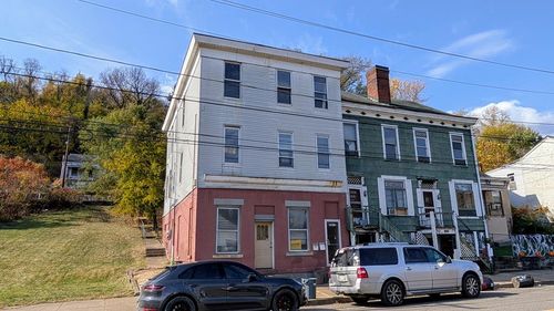 1129 Mccolloch St, Wheeling, WV, 26003-3135 | Card Image