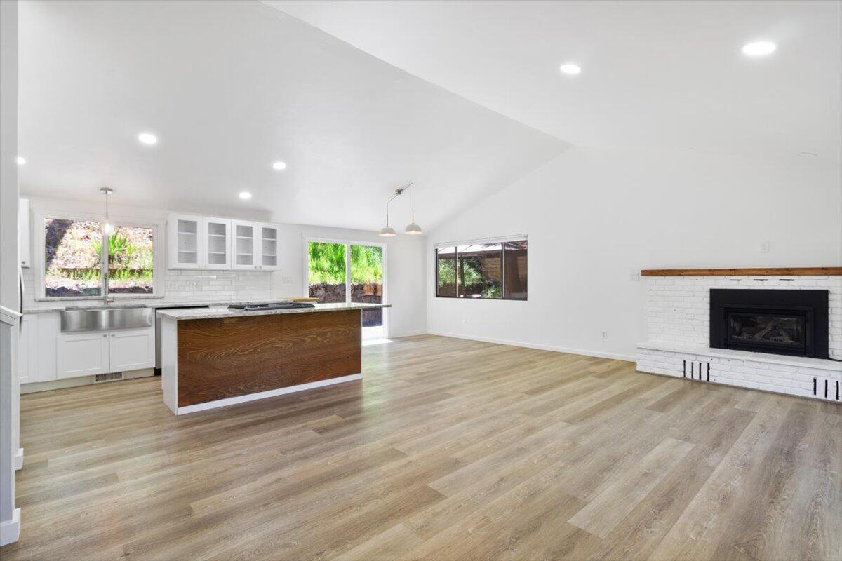Herbert St, Ashland, OR 97520