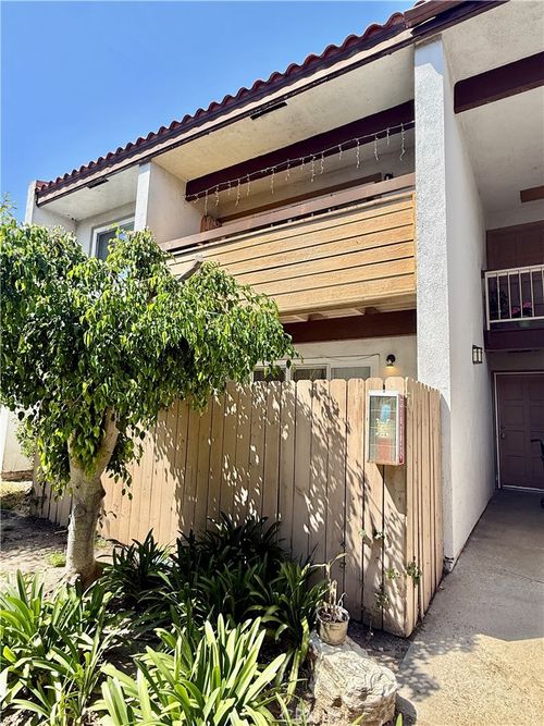 p8-2521 W Sunflower, Santa Ana, CA, 92704 | Card Image
