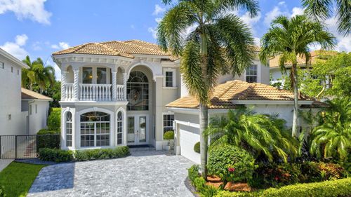 8168 Valhalla Dr, Delray Beach, FL, 33446-9516 | Card Image