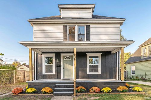 938 E 4th Street, Mishawaka, IN, 46544 | Card Image