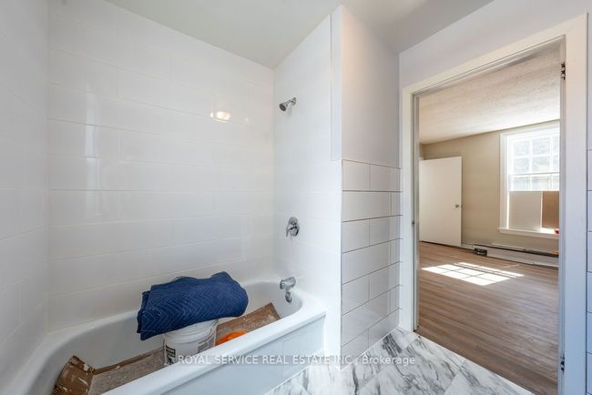 3 - 33 Brook Rd S, Home with 1 bedrooms, 1 bathrooms and 1 parking in Cobourg ON | Image 12