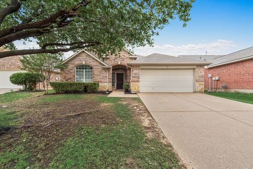 10441 Stoneside Trl, Fort Worth, TX, 76244-6371 | Card Image