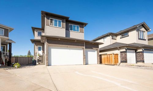 10114 87 Street, Grande Prairie, AB, T8X0M5 | Card Image
