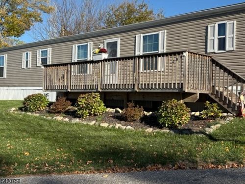 11 Zimmer Dr, Franklin, NJ, 07416-2302 | Card Image