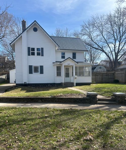547 Ionia St, Belding, MI, 48809-2068 | Card Image