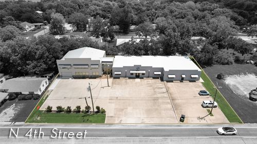 400 N 4th St, Wills Point, TX, 75169-2047 | Card Image