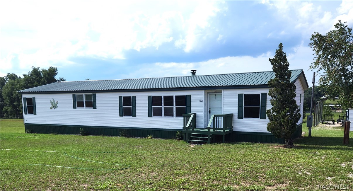 Pinto Ct, Floral City, FL 34436