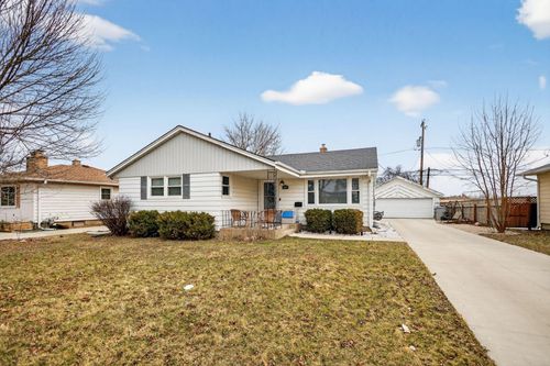 5524 N 103rd St, Milwaukee, WI, 53225-3204 | Card Image