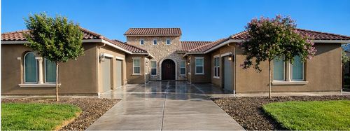 3601 W Lark Ave, Visalia, CA, 93291-9697 | Card Image