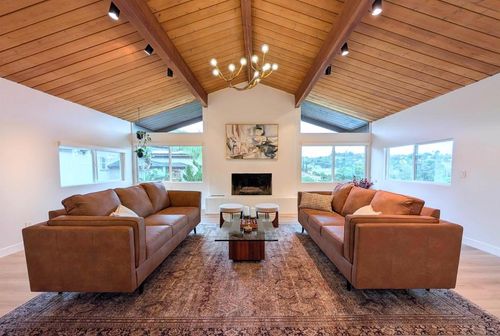 4242 Avenida Gregory, Spring Valley, CA, 91977-1302 | Card Image