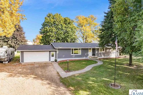 11404 330th Ave, Blue Earth, MN, 56013-5218 | Card Image