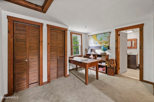 205 - 203205 Main St, Home with 5 bedrooms, 3 bathrooms and 3 parking in Hancock MA | Image 36