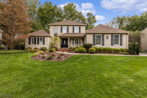 9 Strawberry Ln, Monroe Twp, NJ, 08831-2374 | Card Image