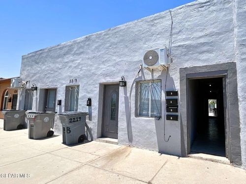 2219 Magoffin Ave, El Paso, TX, 79901-2023 | Card Image