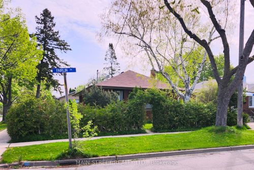 37 Fairlin Dr, Etobicoke, ON, M9B4J4 | Card Image