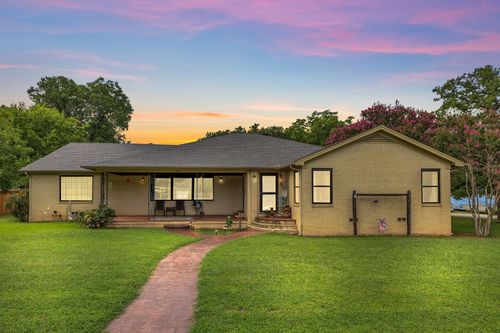 2007 Cates St, Bridgeport, TX, 76426-3301 | Card Image