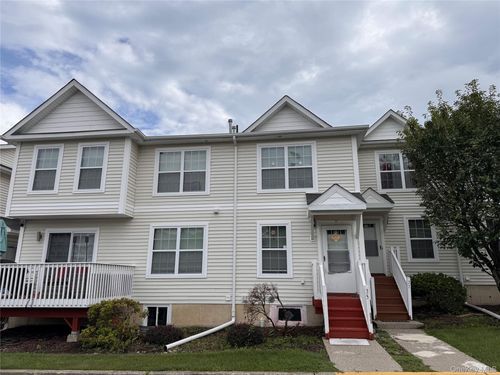 35 Lexington Way, Middletown, NY, 10940-1607 | Card Image
