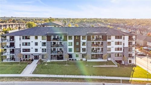 408-104 Summit Ridge Dr, Guelph, ON, N1E0R5 | Card Image