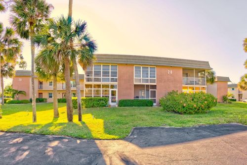 204-20 Vista Gardens Trl, Vero Beach, FL, 32962-0784 | Card Image