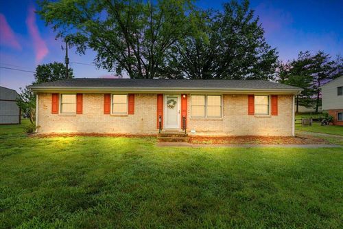2619 Embassy Dr, Roanoke, VA, 24019-3617 | Card Image