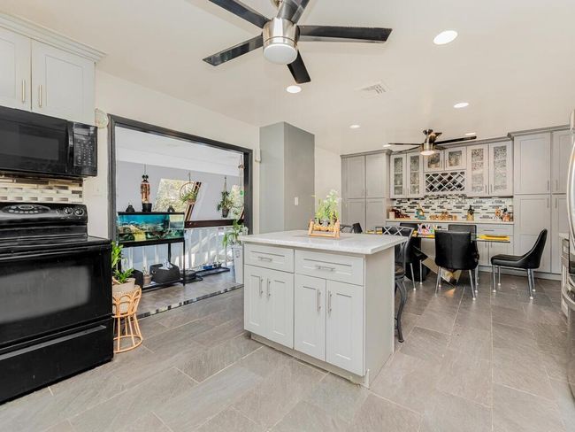 9 Round Tree Ln, House other with 4 bedrooms, 3 bathrooms and 2 parking in Montrose NY | Image 7