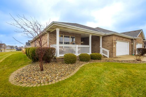 1933 Northwinds Dr, Dyer, IN, 46311 | Card Image