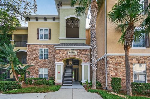 apt-204-10103 Courtney Oaks Cir, TAMPA, FL, 33619-8529 | Card Image