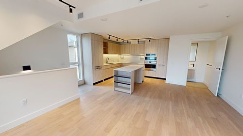 3930 Dumfries St, Vancouver, BC, V5N0J1 | Card Image